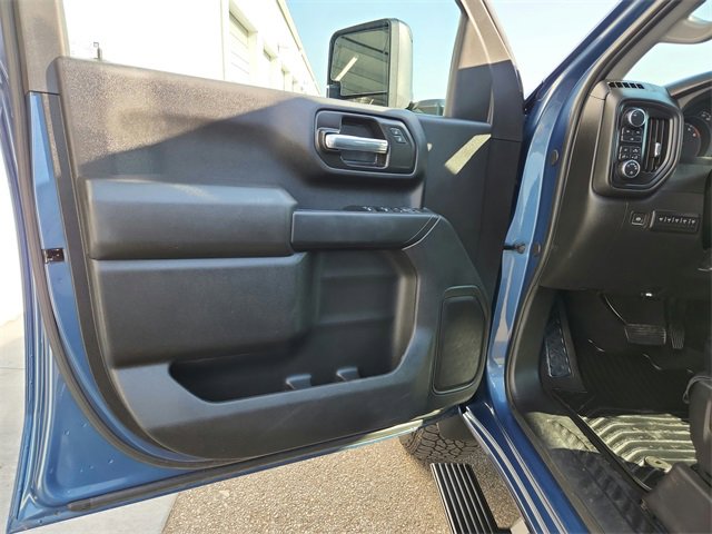 2024 Chevrolet Silverado 2500HD Custom photo 16