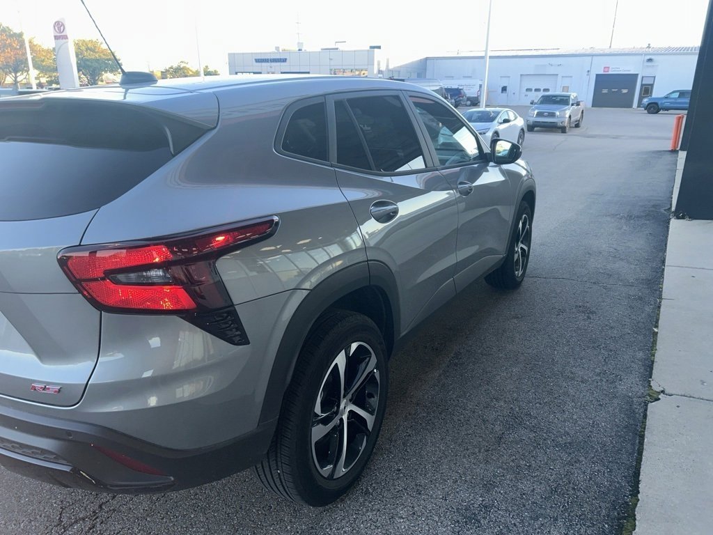 2025 Chevrolet Trax photo 4