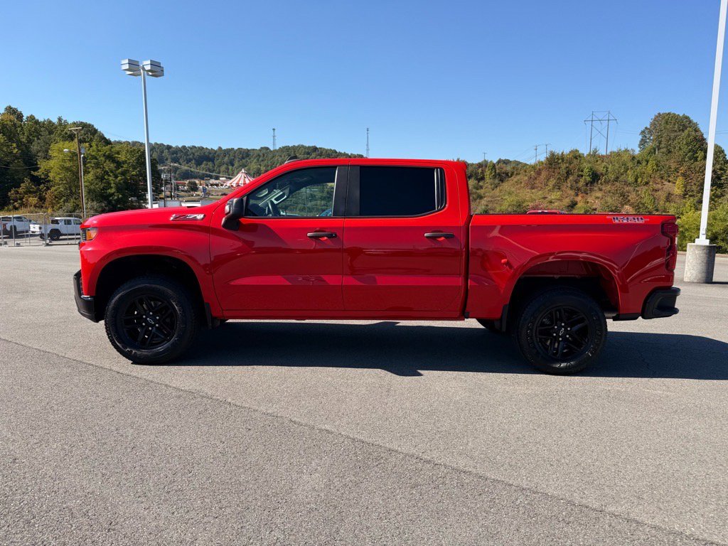 2022 Chevrolet Silverado 1500 Custom Trail Boss photo 2