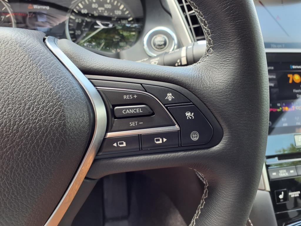 2022 Infiniti Q60 Luxe photo 17