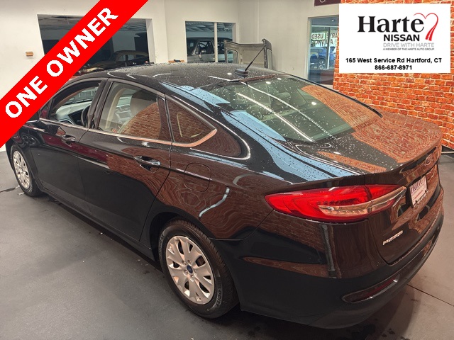 2019 Ford Fusion S photo 6