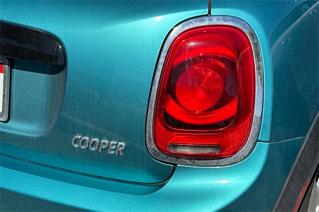 2016 Mini Cooper Base photo 5