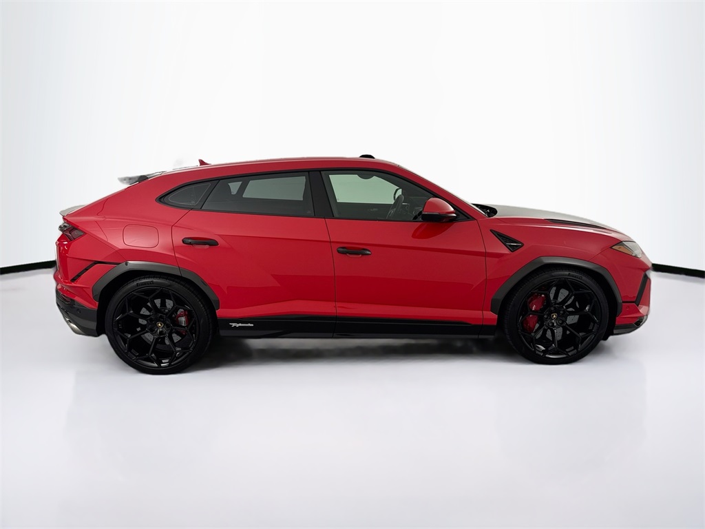 2023 Lamborghini Urus Performante photo 4