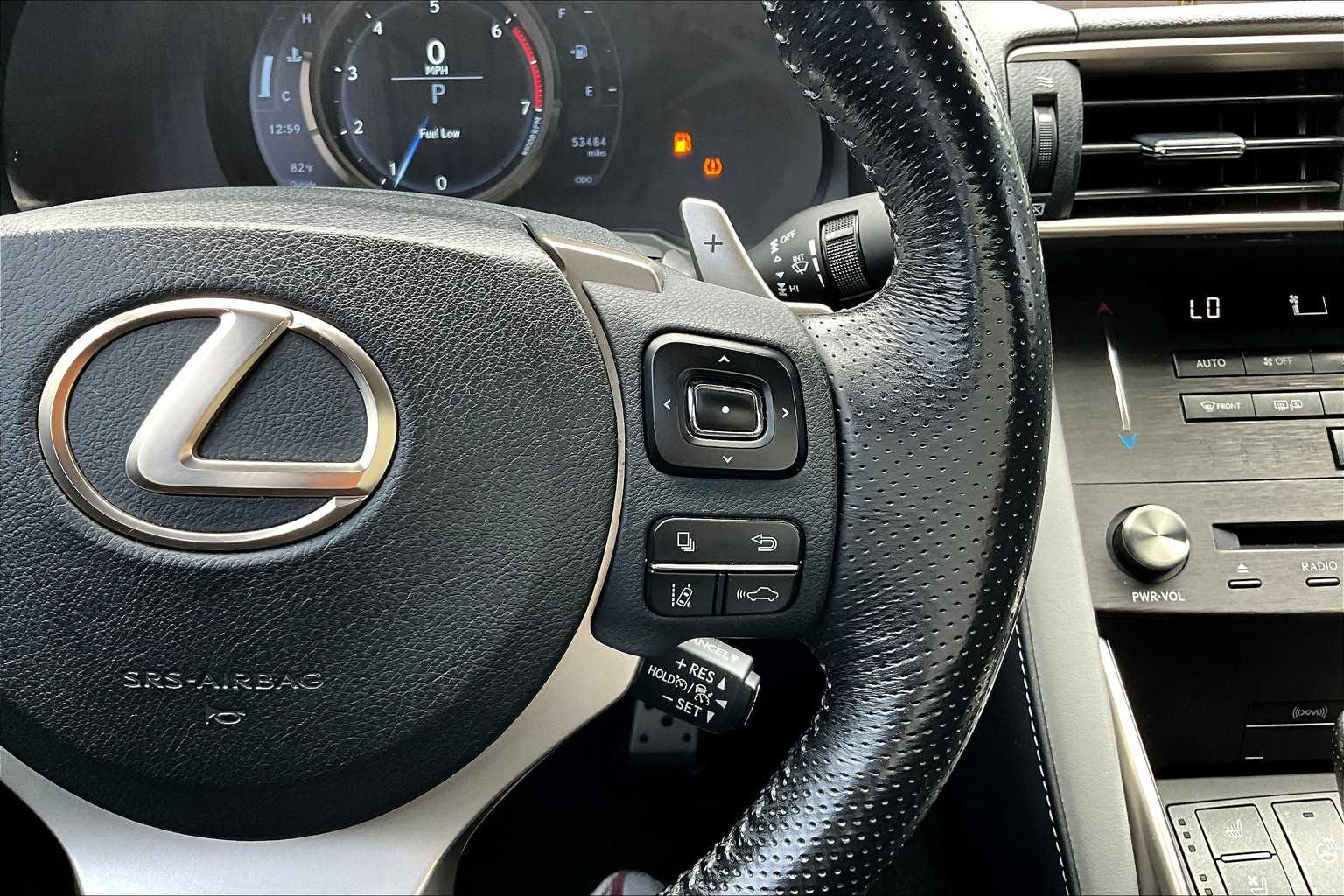 2020 Lexus IS 300 F SPORT photo 21