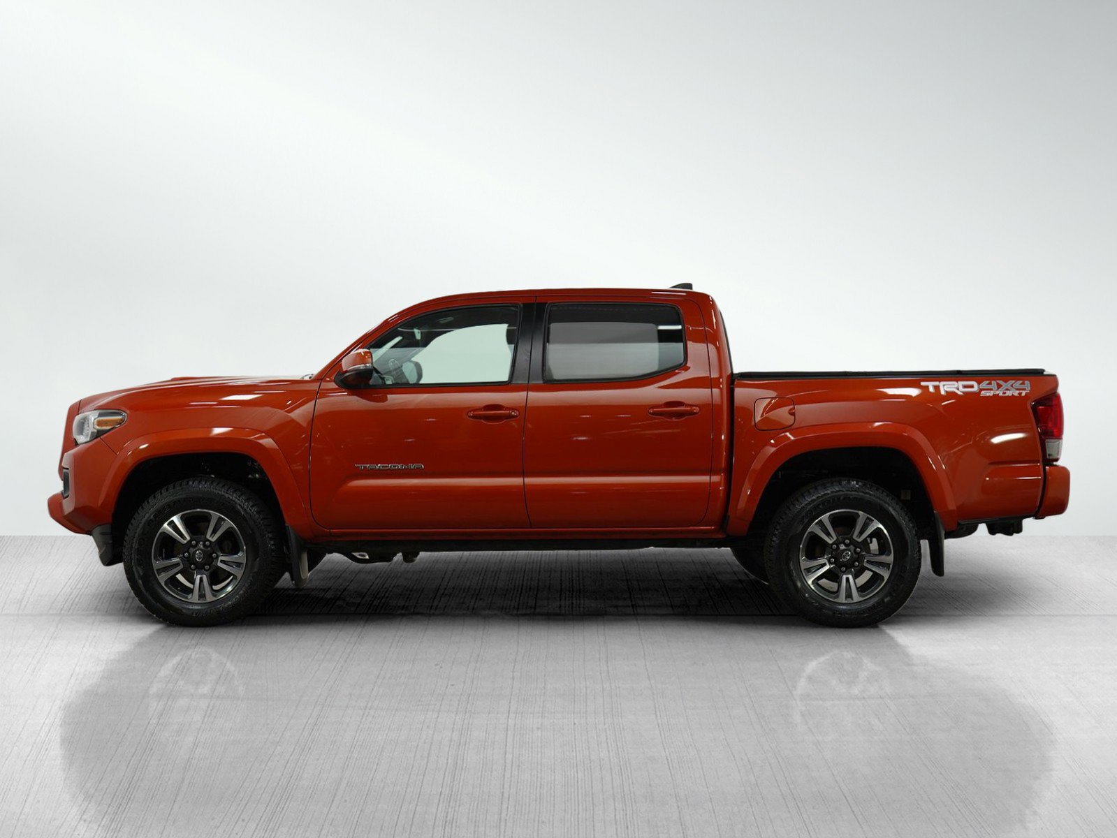 Used 2017 Toyota Tacoma TRD Sport with VIN 3TMCZ5AN4HM073942 for sale in Bloomington, Minnesota