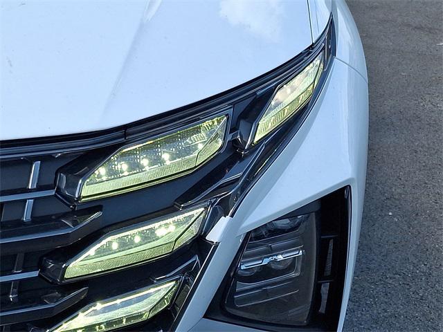 2025 Hyundai Tucson Hybrid Limited photo 9
