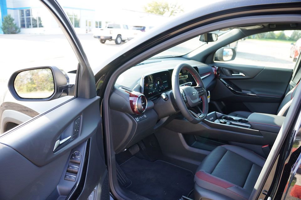 2026 Chevrolet Equinox RS photo 10
