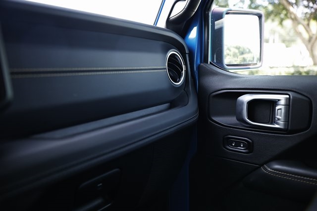 2024 Jeep Wrangler Sahara photo 23