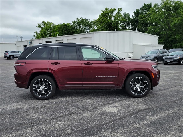 2023 Jeep Grand Cherokee Summit Reserve 4xe photo 4