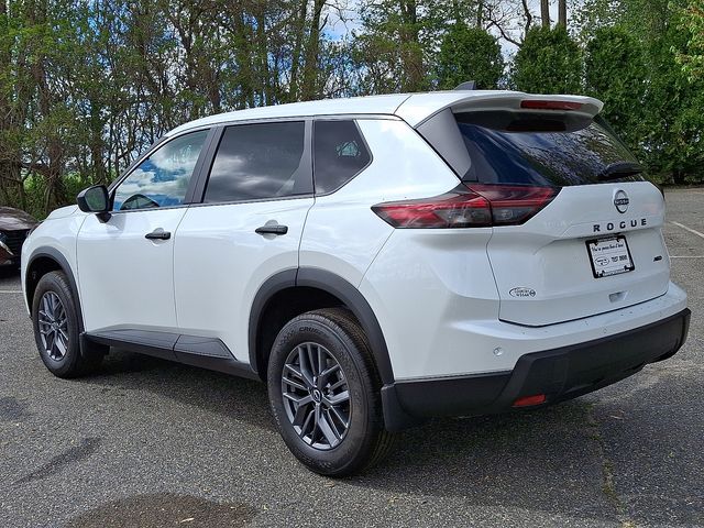 2025 Nissan Rogue S photo 4