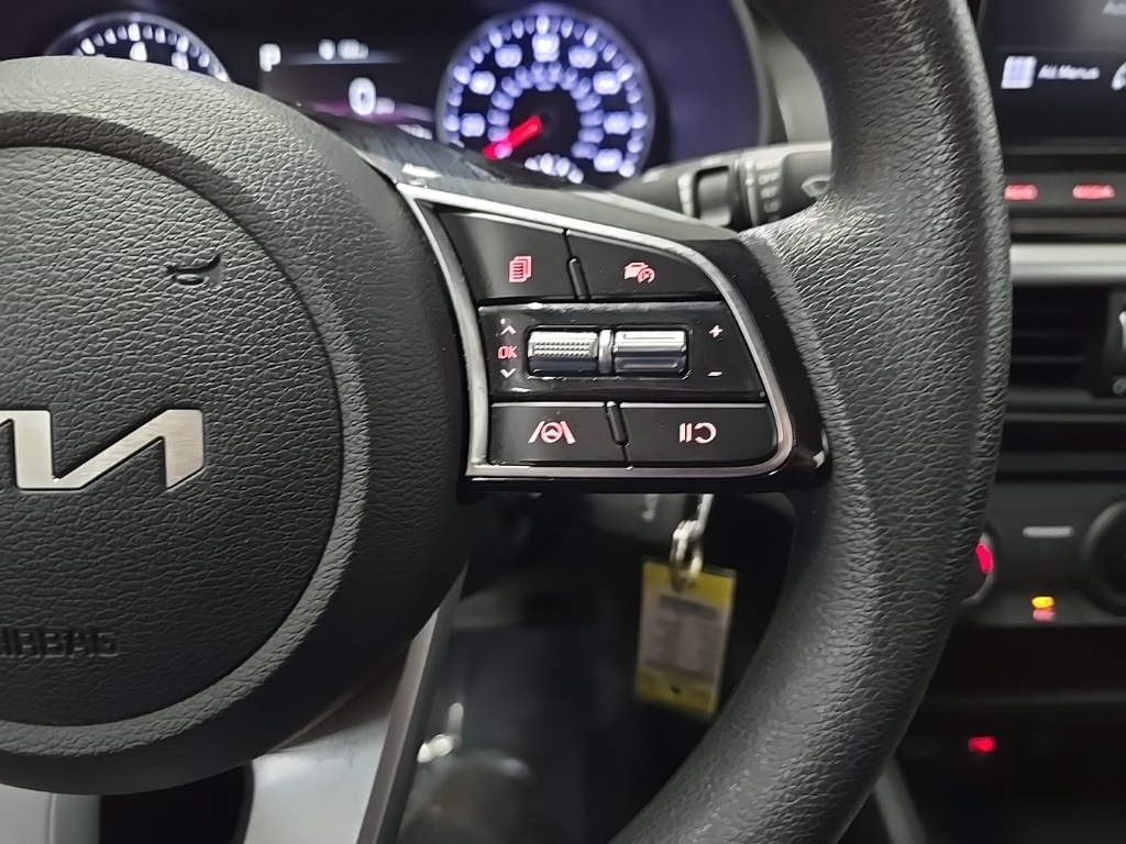 2022 Kia Forte LXS photo 20