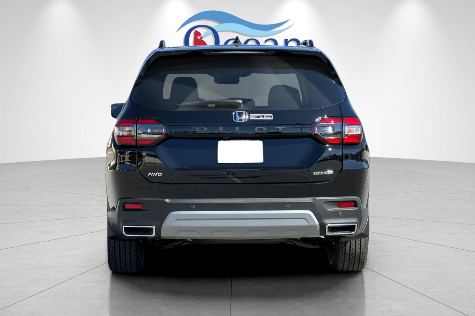 2025 Honda Pilot Touring photo 4