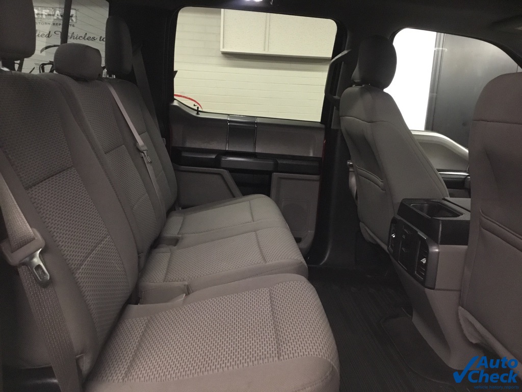2016 Ford F-150 XLT photo 29