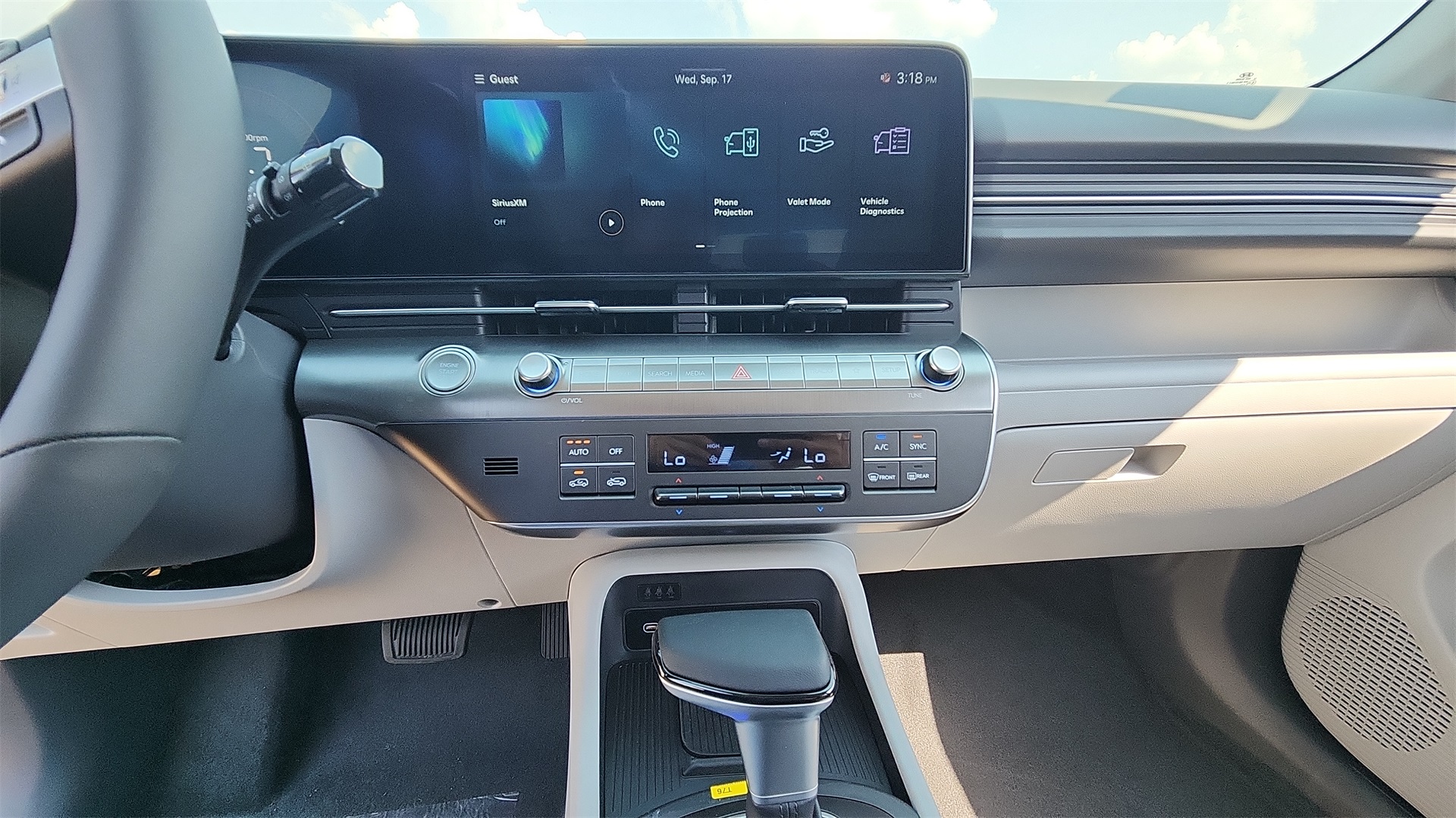 2026 Hyundai Kona SEL photo 17