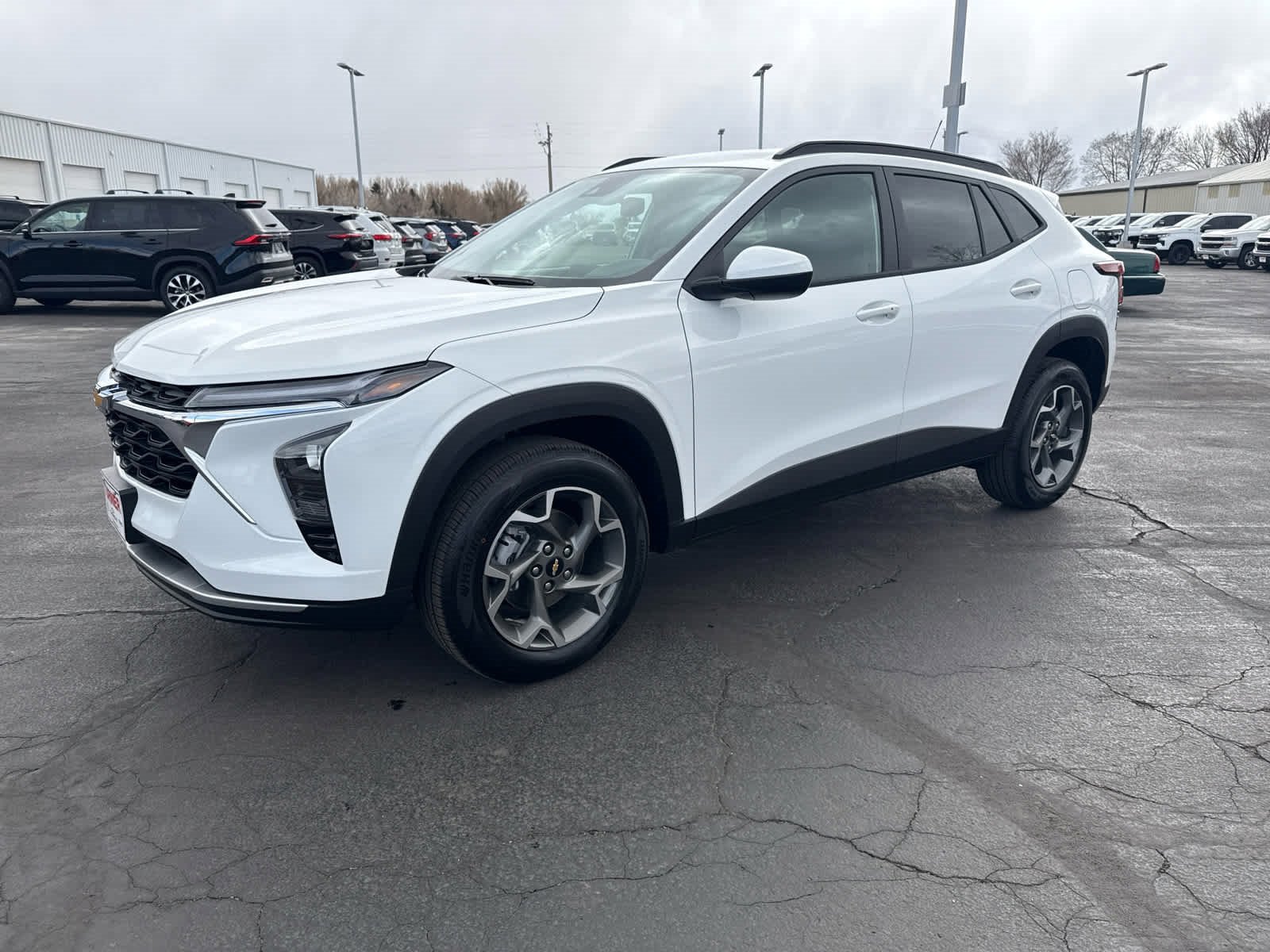2025 Chevrolet Trax LT photo 5