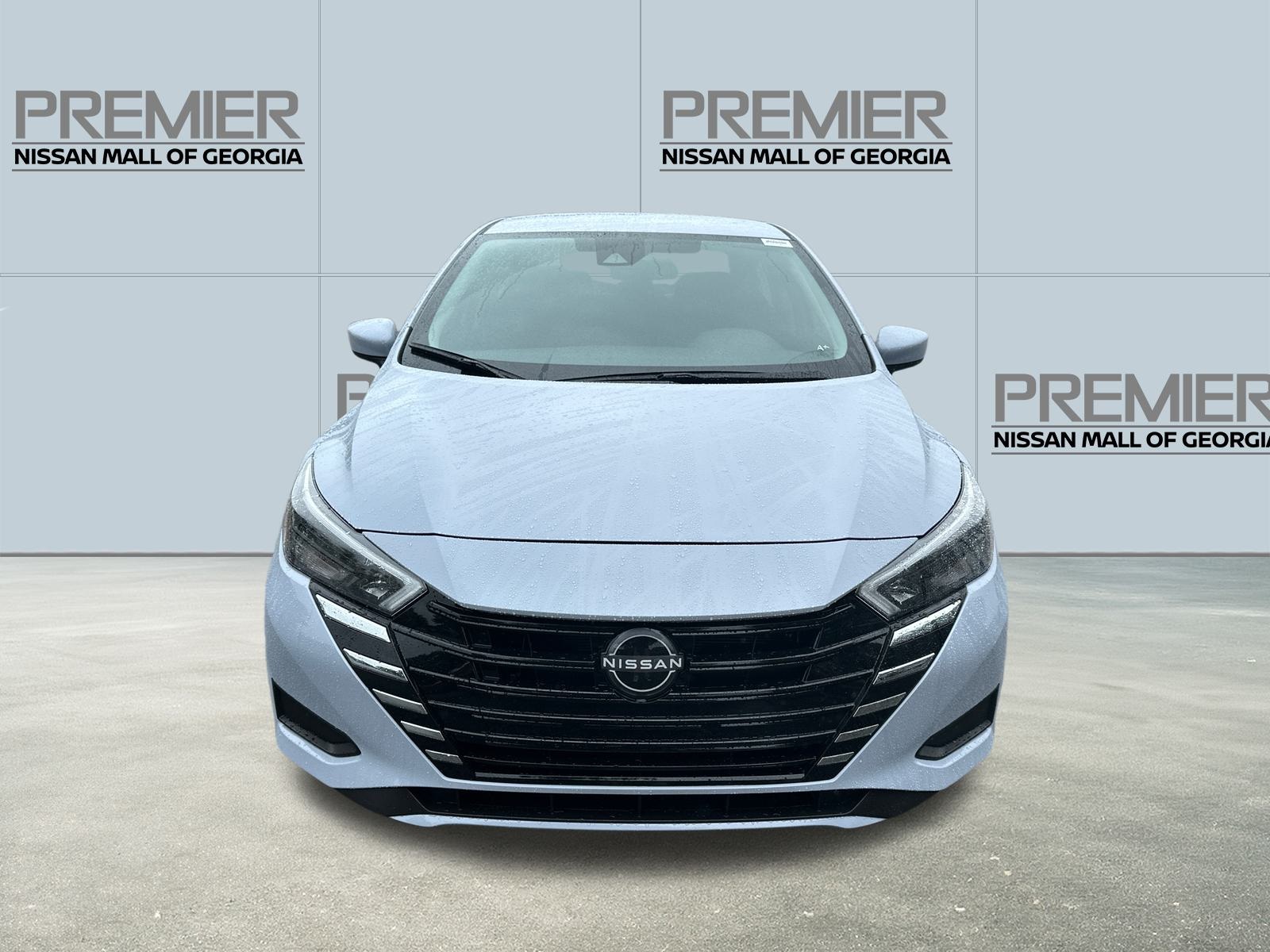2025 Nissan Versa 1.6 SV photo 2