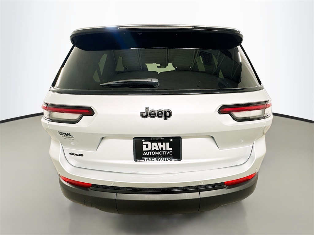 2025 Jeep Grand Cherokee Altitude X photo 4
