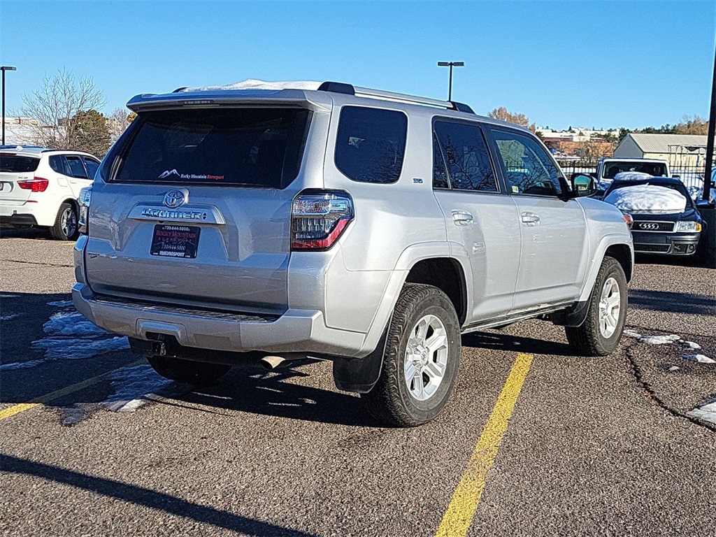 2024 Toyota 4Runner SR5 photo 4