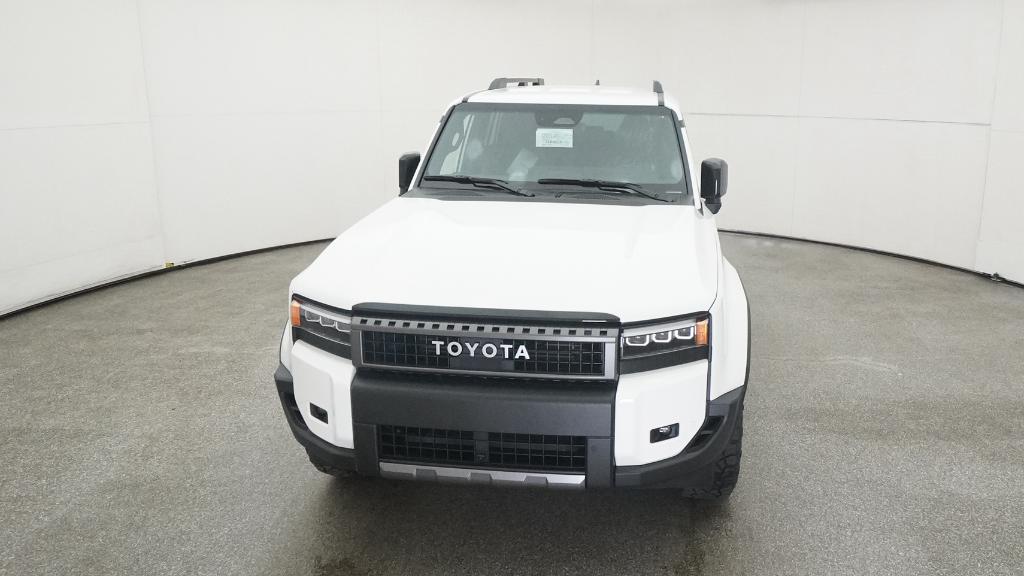 2025 Toyota Land Cruiser photo 2