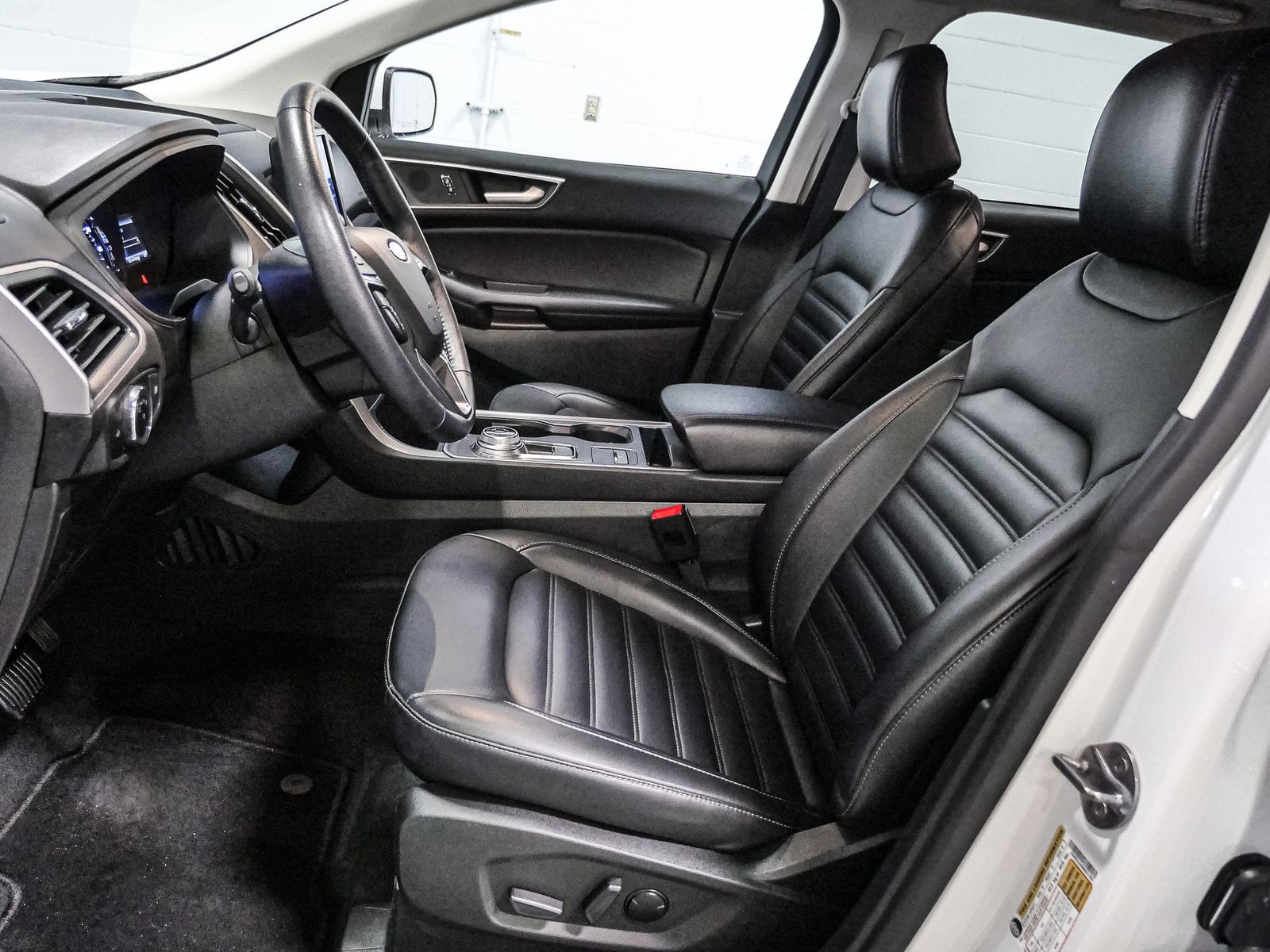 2024 Ford Edge SEL photo 20