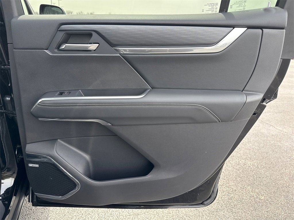 2025 GMC ACADIA - Image 36