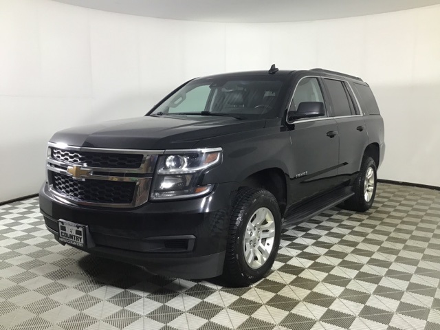 2016 Chevrolet Tahoe LT photo 3
