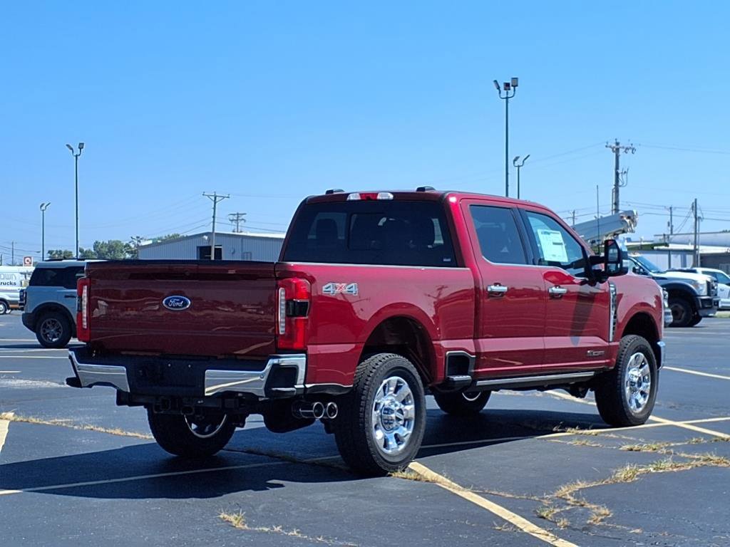 2025 Ford F-350 Lariat photo 3