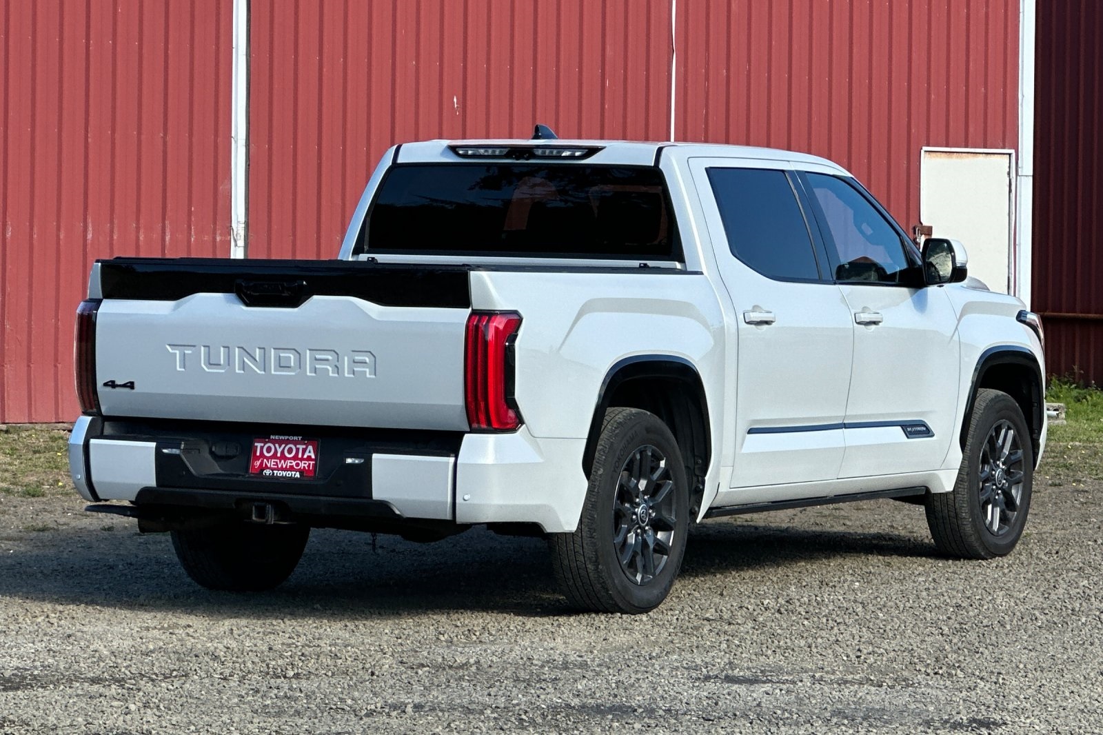 2022 Toyota Tundra Platinum photo 3