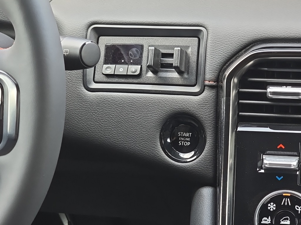 2025 Nissan Armada photo 18