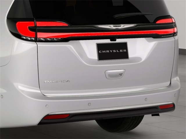 2026 Chrysler Pacifica Pinnacle photo 15