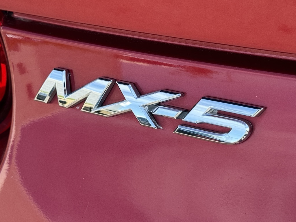2017 Mazda MX-5 Miata RF Miata Grand Touring photo 14