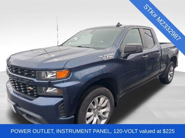 2021 Chevrolet Silverado 1500 Custom photo 3