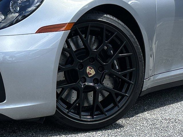 2024 Porsche 911 4 GTS photo 6