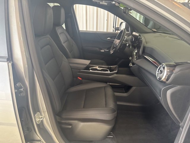2025 Chevrolet Equinox LT photo 29