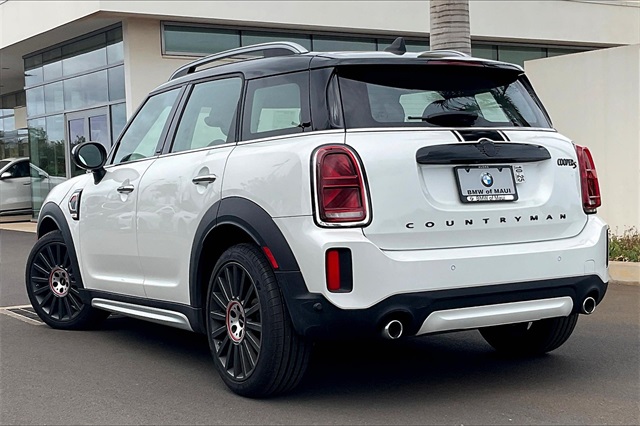 2024 Mini Cooper Signature photo 8