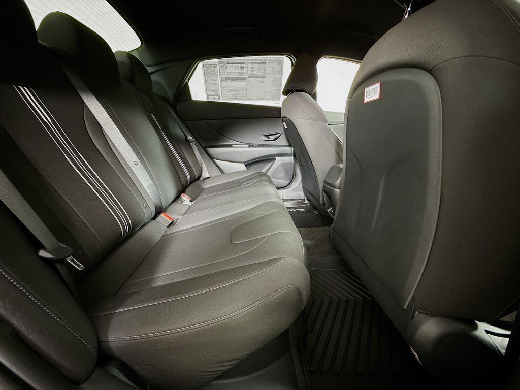 2025 Hyundai Elantra Hybrid SEL Sport photo 24
