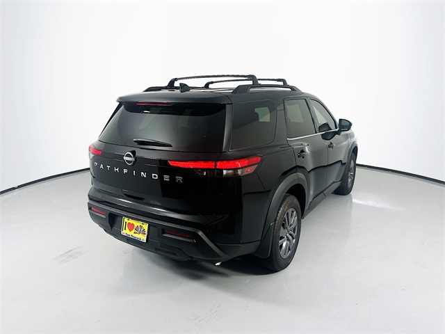 2025 Nissan Pathfinder SV photo 5