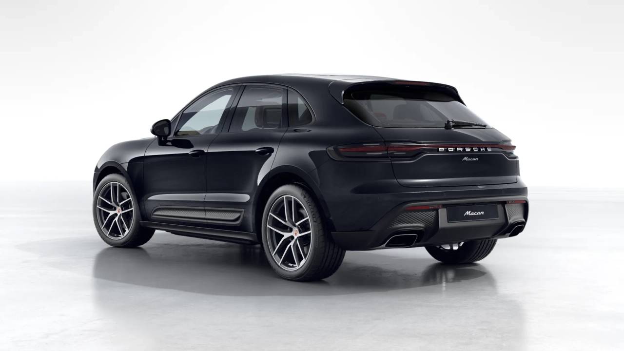 2026 Porsche Macan T photo 3