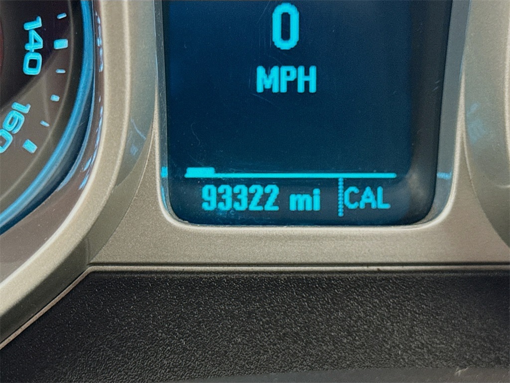 2013 Chevrolet Camaro 2LT photo 24