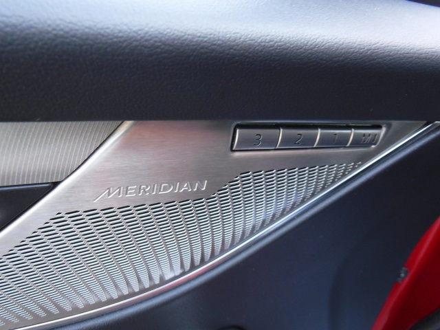 2025 Jaguar F-PACE P250 R-Dynamic S photo 15