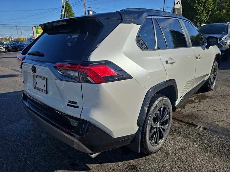 2023 Toyota RAV4 Hybrid XSE photo 4