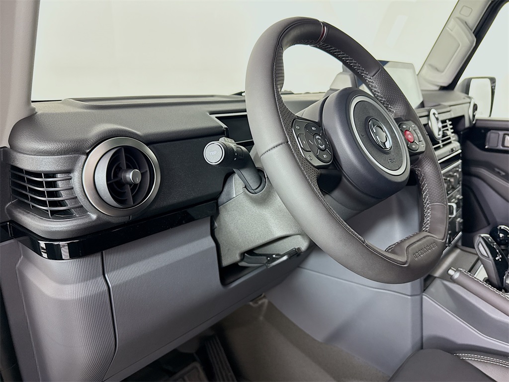 2025 Ineos Grenadier photo 4