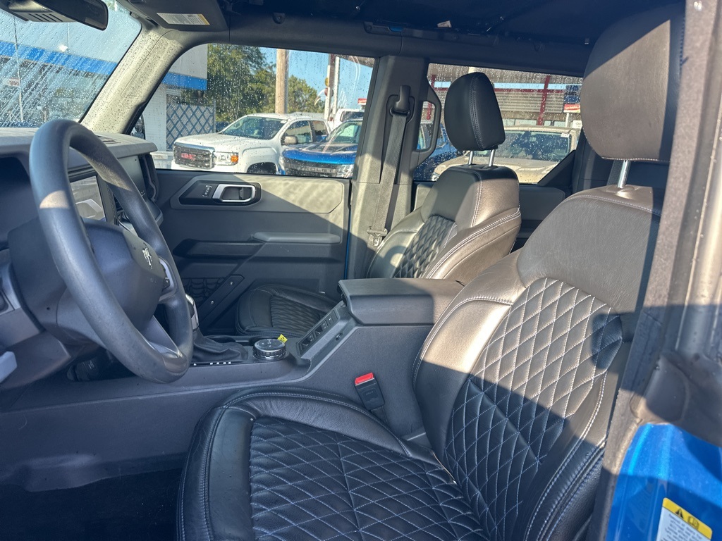 2021 Ford Bronco Base photo 6