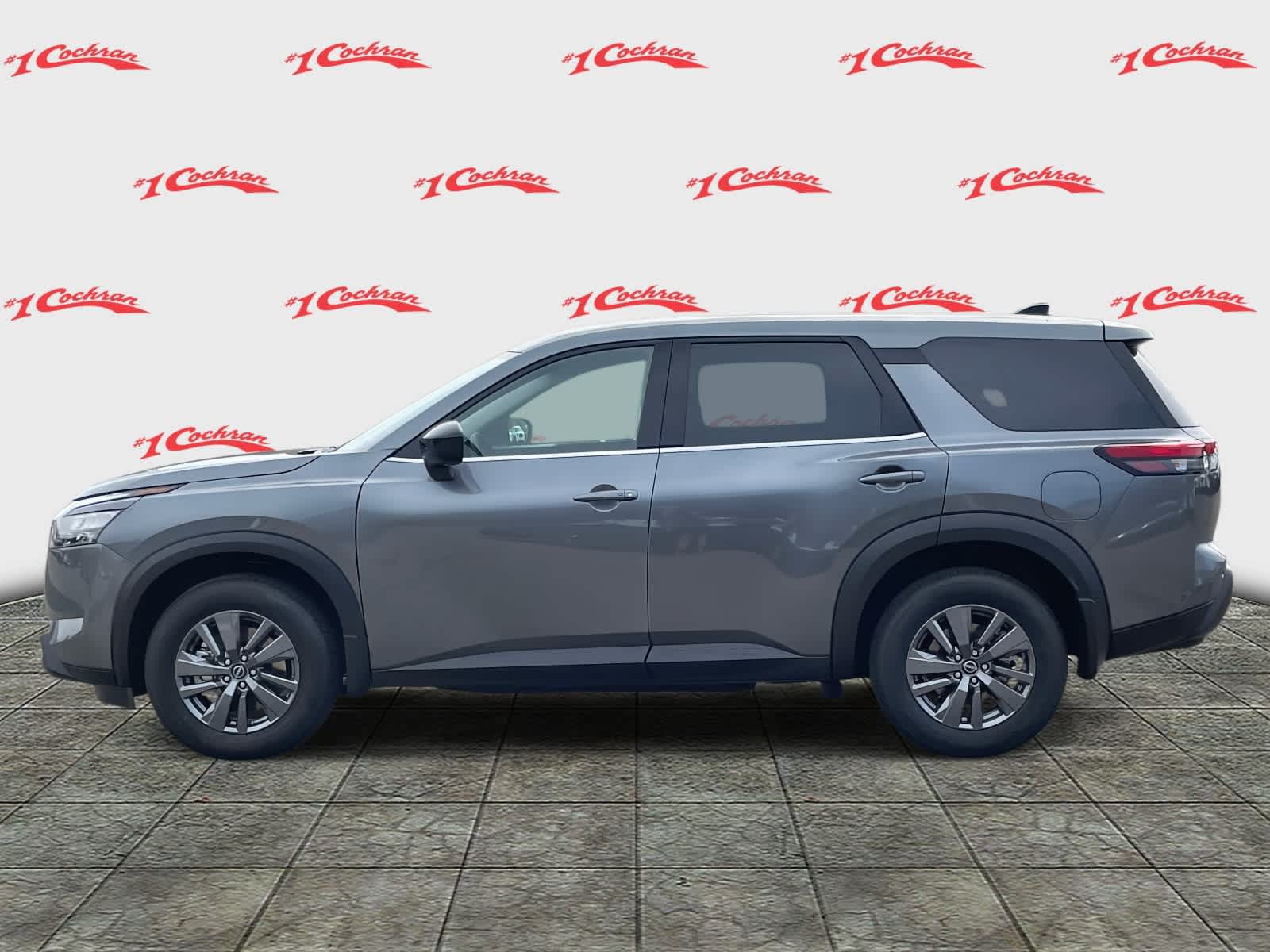 2025 Nissan Pathfinder S photo 6