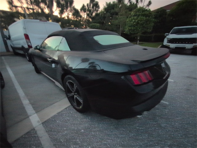 2025 Ford Mustang EcoBoost Premium Convertible photo 7