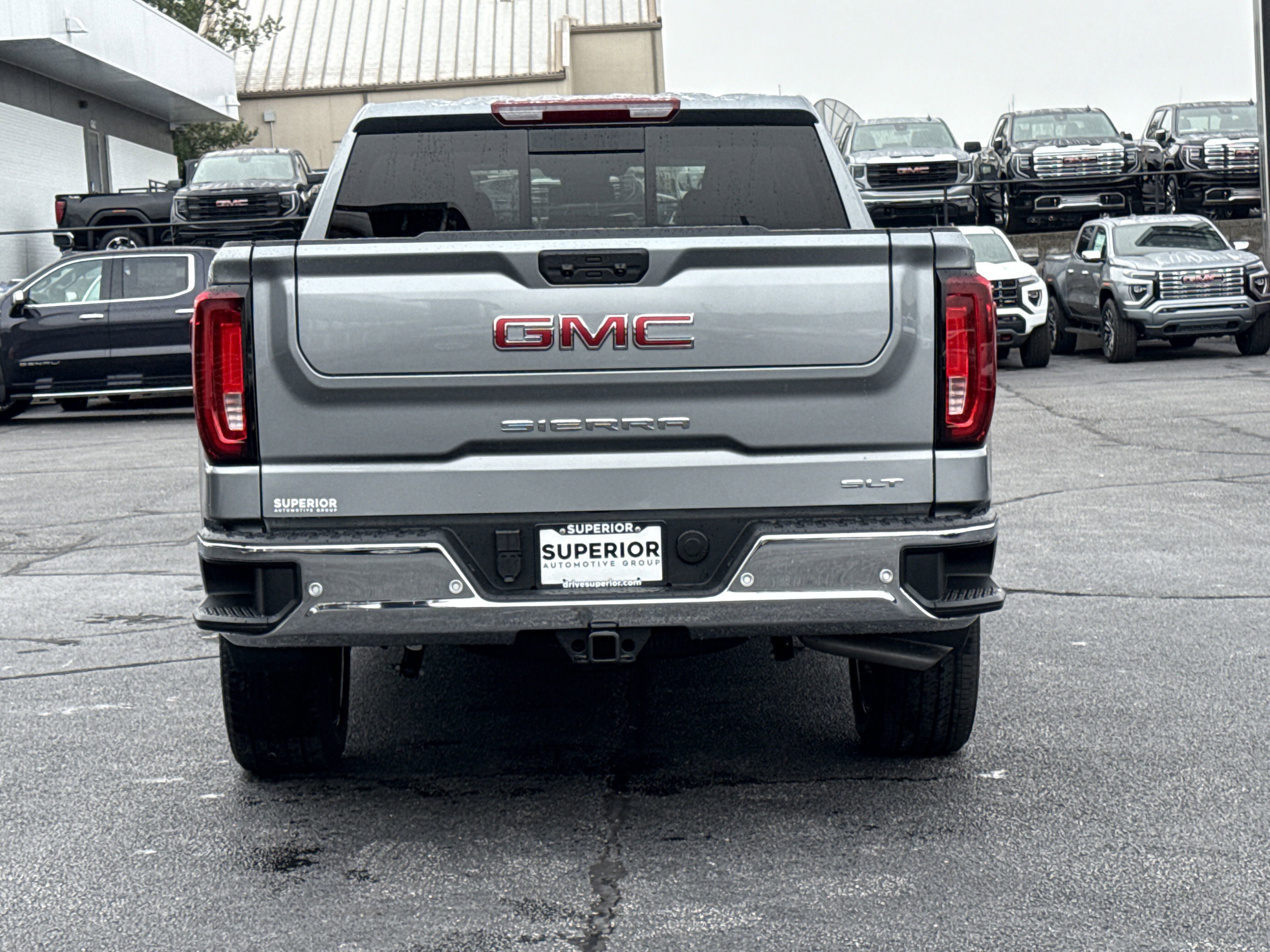 2025 Gmc Sierra 1500 SLT photo 3