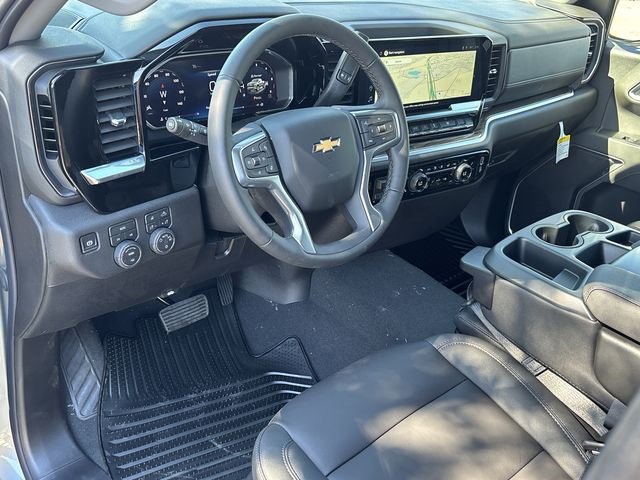 2026 Chevrolet Silverado LT photo 2