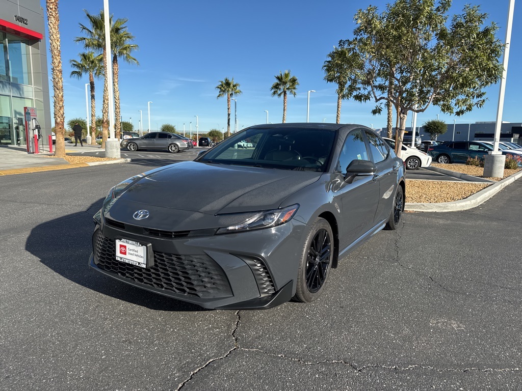 2025 Toyota Camry SE photo 2