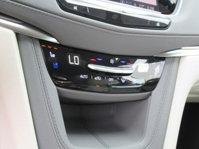 2025 Cadillac XT5 Premium Luxury photo 24