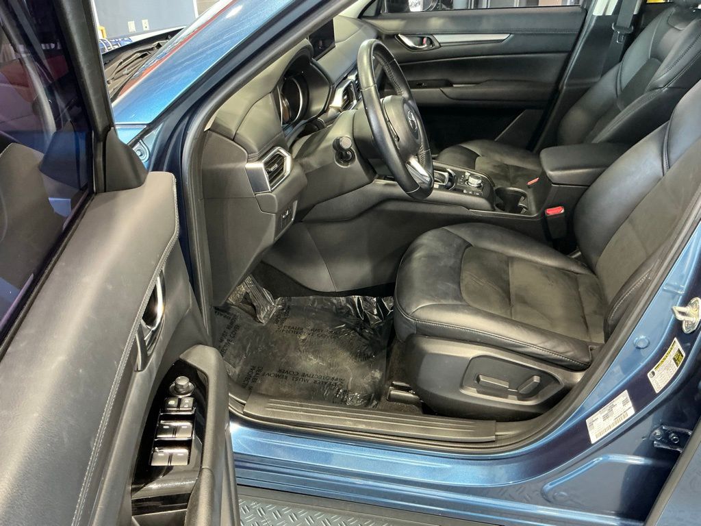 2022 Mazda CX-5 2.5 Select photo 3